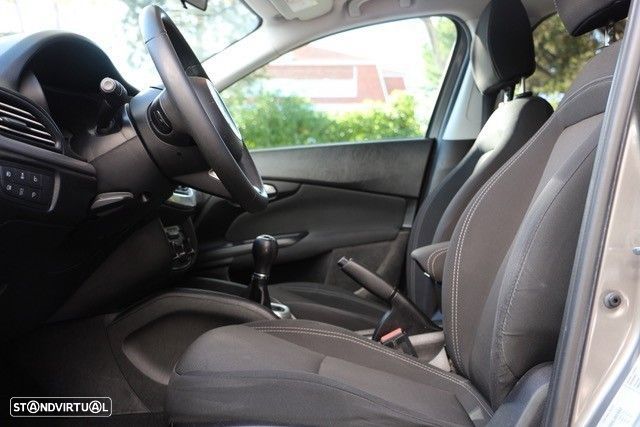 Fiat Tipo Station Wagon 1.3 M-Jet Lounge - 13