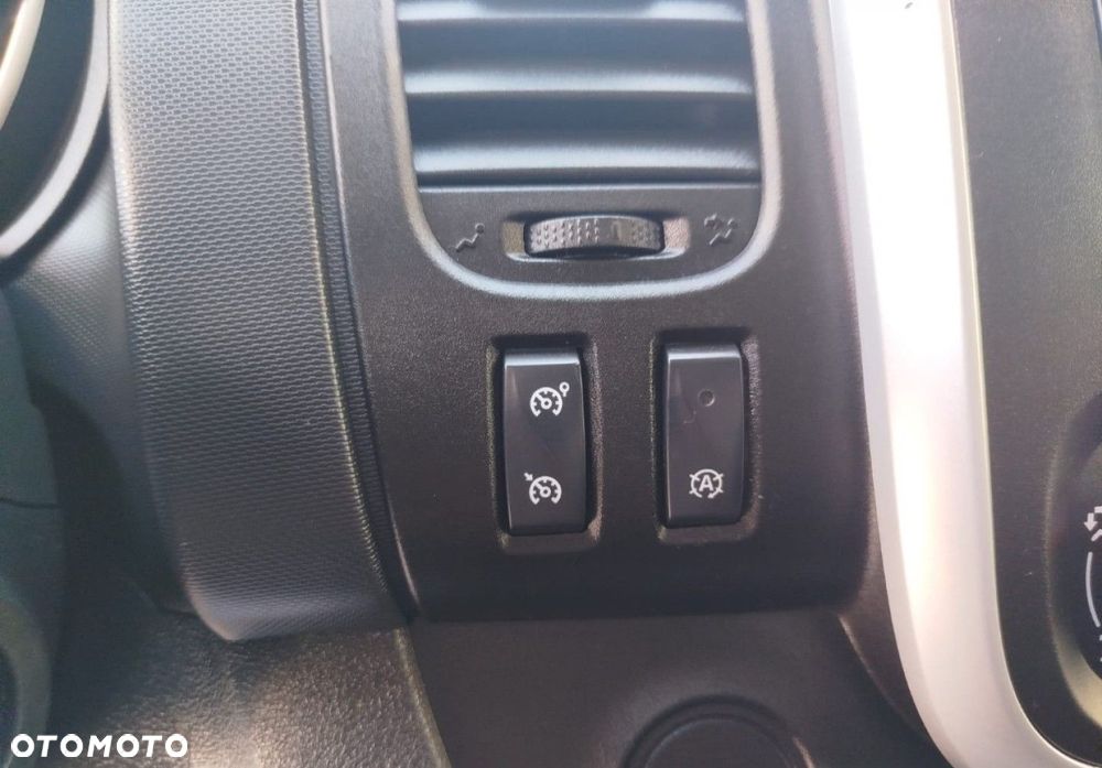 Renault Trafic - 13