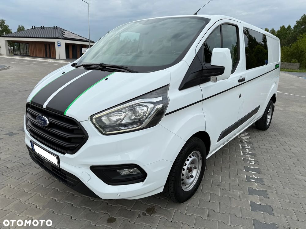 Ford TRANSIT CUSTOM - 1
