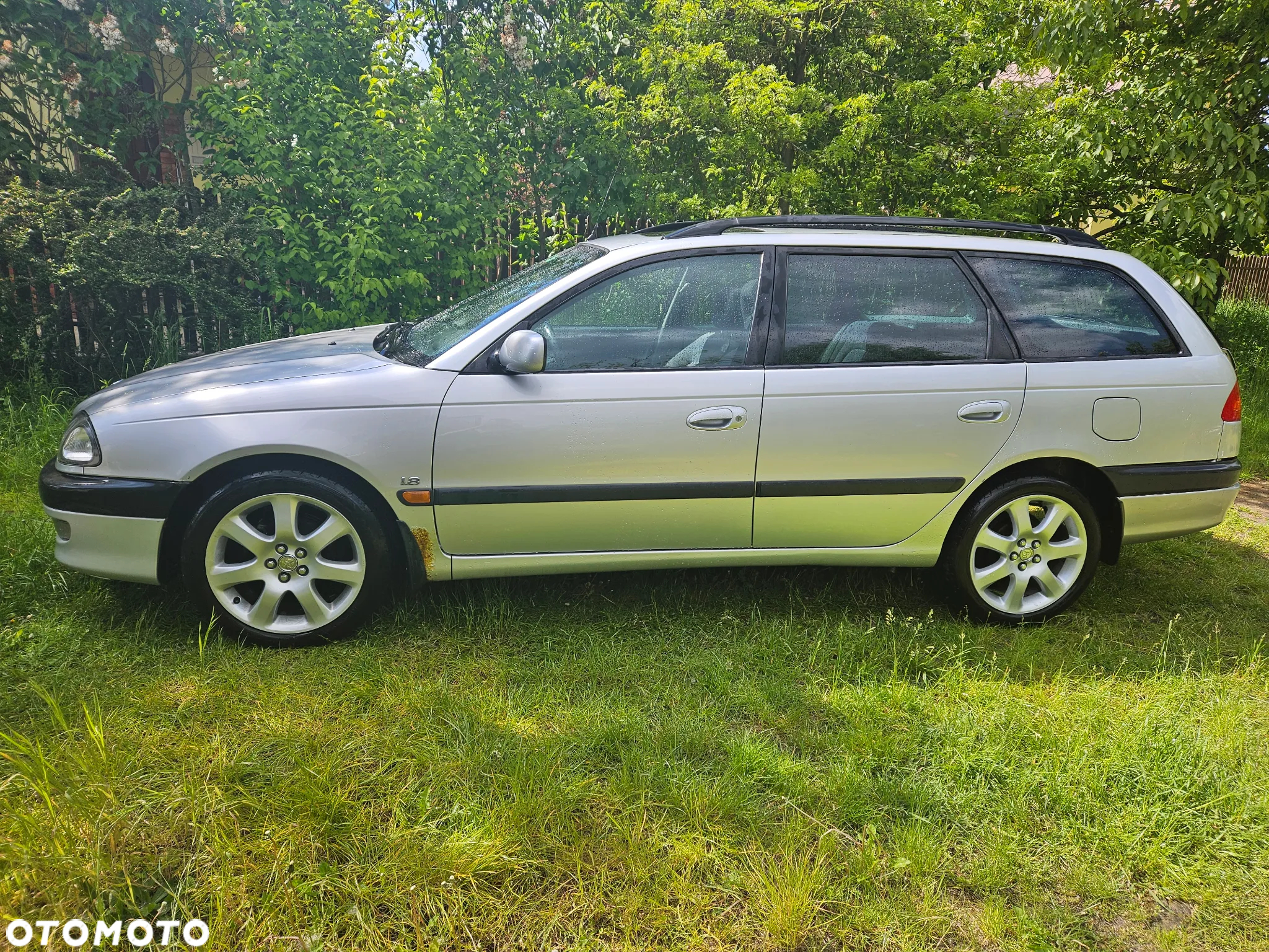 Toyota Avensis 1.8 Sol - 2