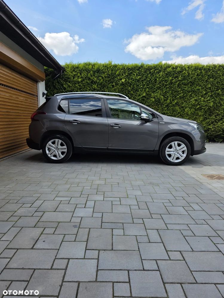 Peugeot 2008 1.2 Pure Tech Style EU6 - 8