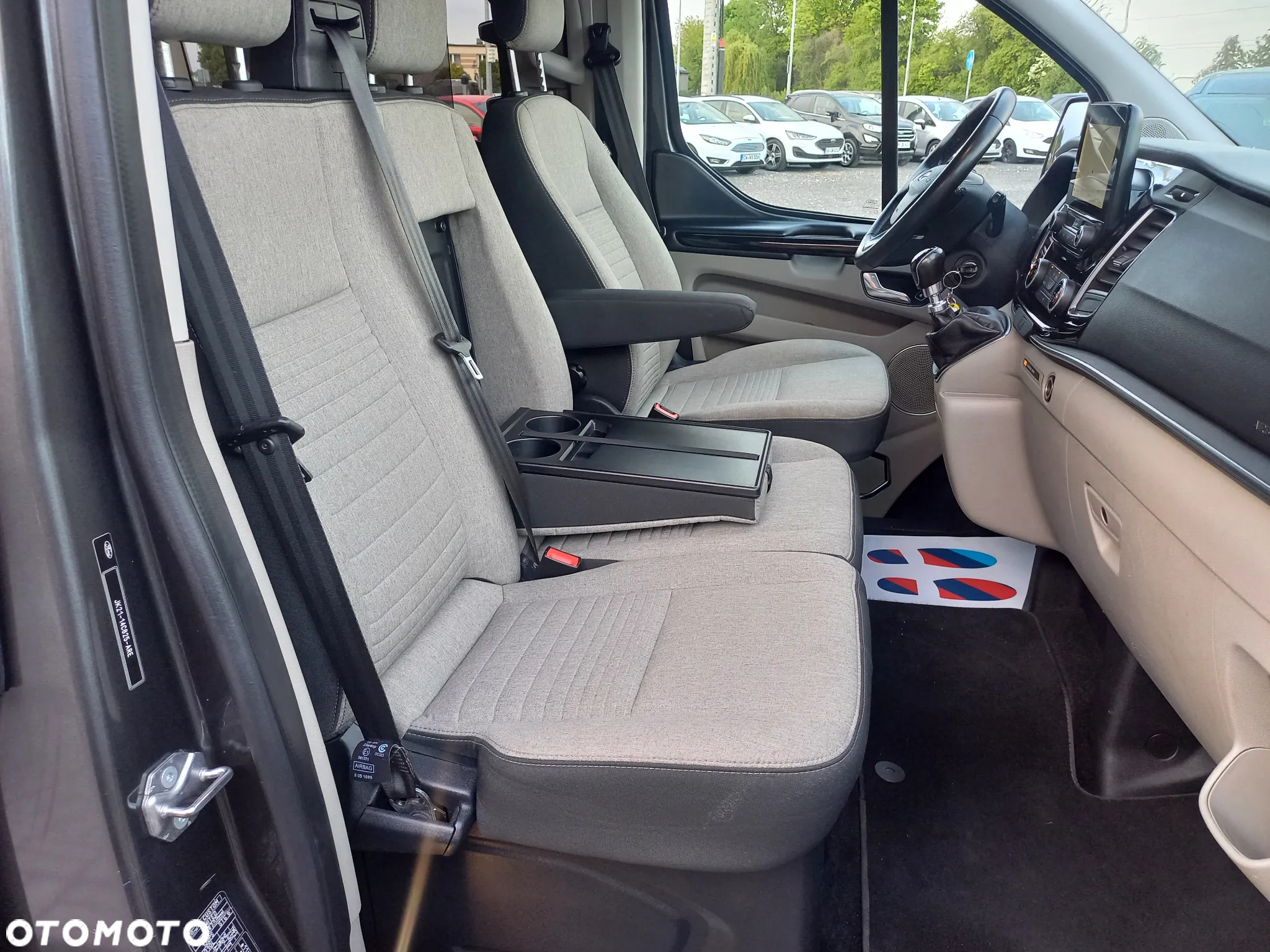 Ford Tourneo Custom 2.0 TDCi L2 Titanium - 28