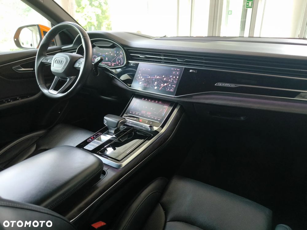 Audi Q8 - 13