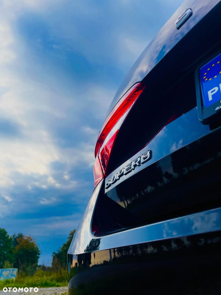 Skoda Superb 1.5 TSI Active DSG - 17