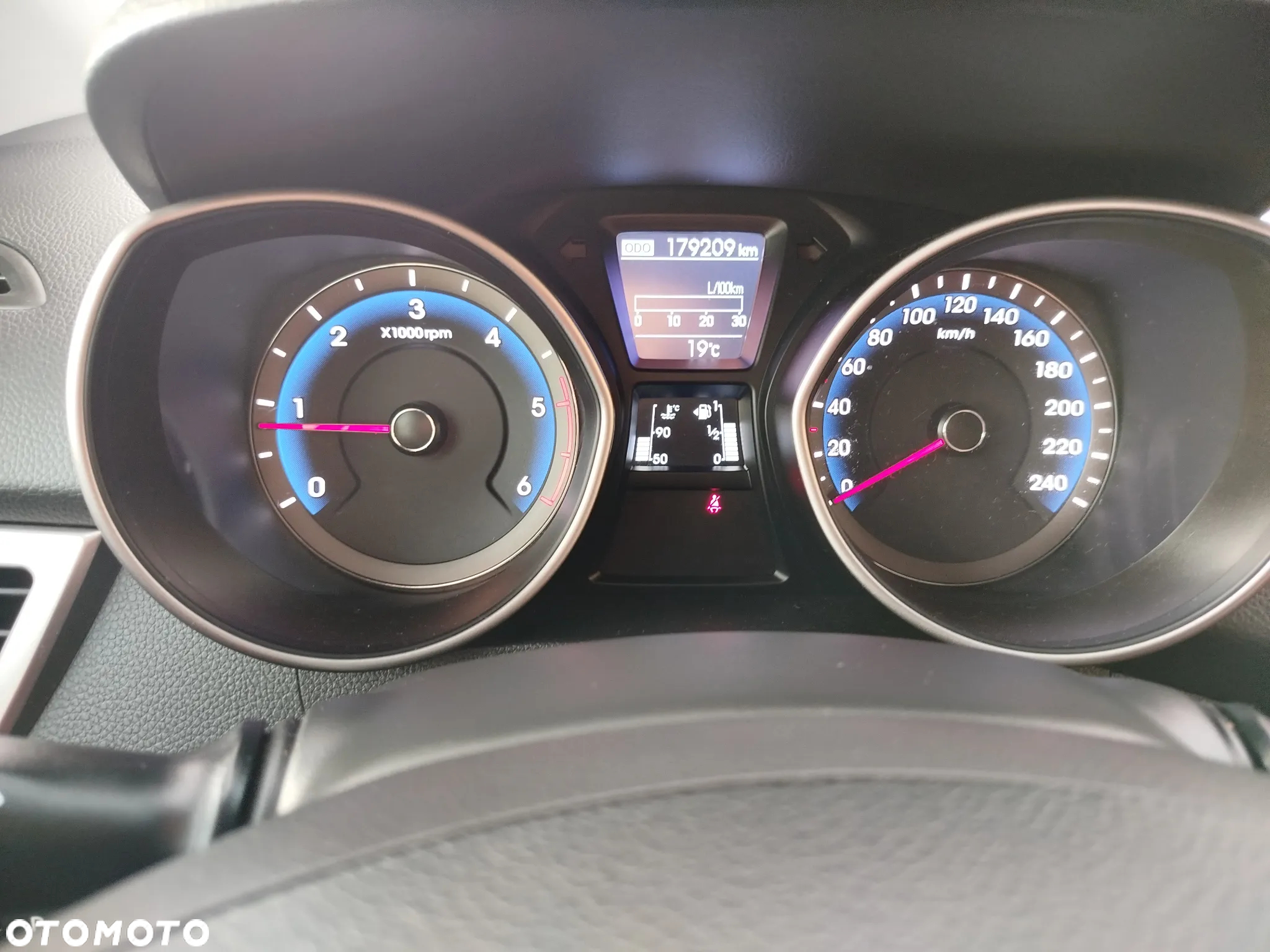 Hyundai i30 1.6 CRDi Premium - 27