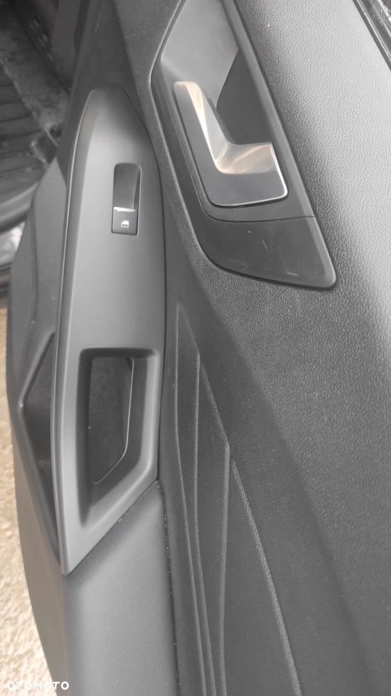 Ford Focus 1.0 EcoBoost mHEV Titanium X - 15