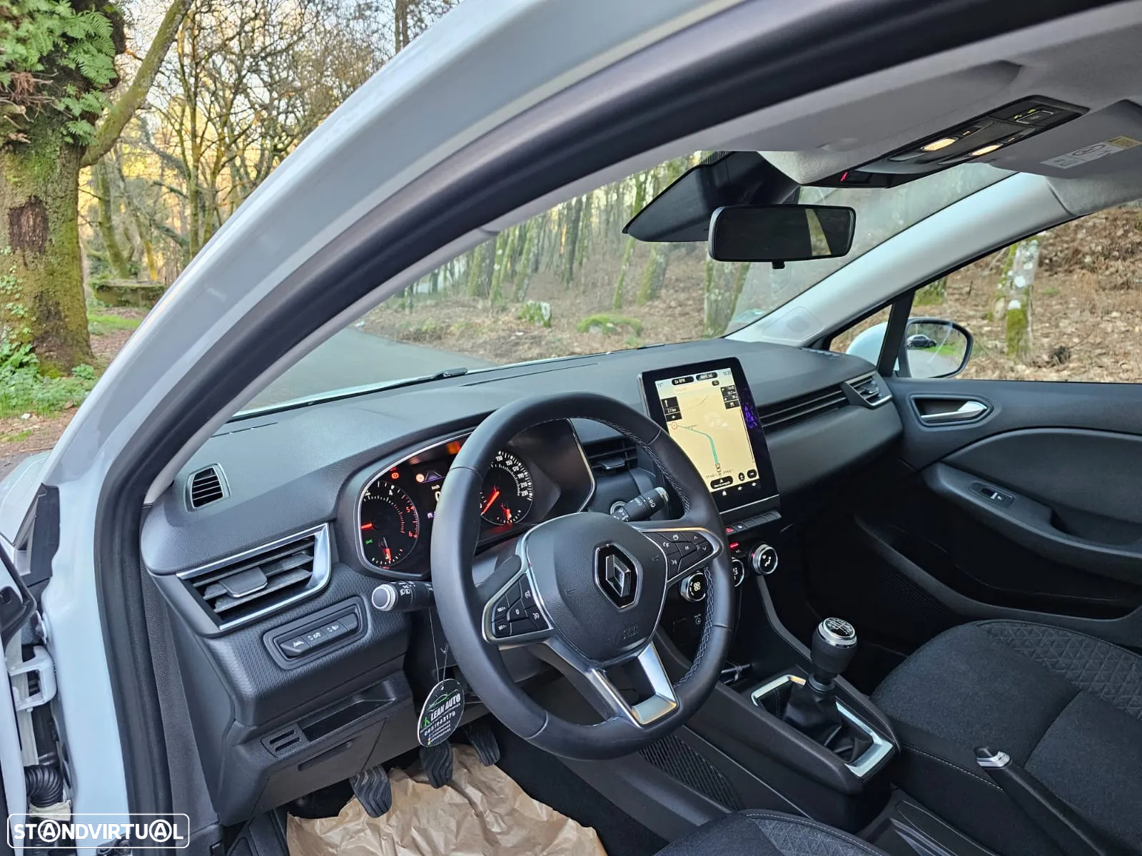 Renault Clio BLUE dCi 115 BUSINESS EDITION - 14