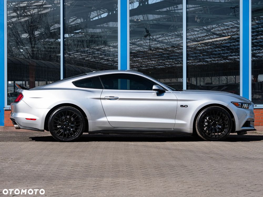 Ford Mustang - 10