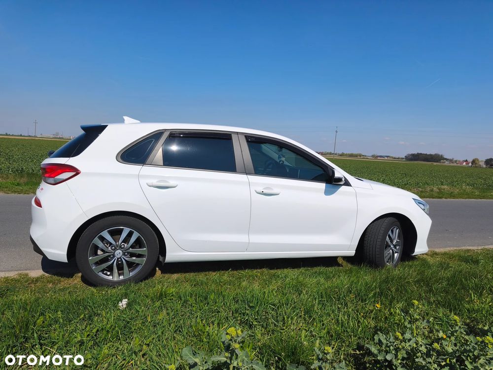 Hyundai i30 1.6 D GO Plus - 7