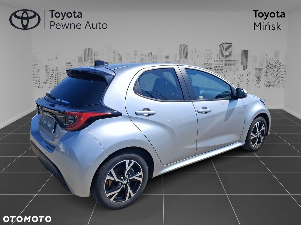 Toyota Yaris Hybrid 1.5 Style - 6