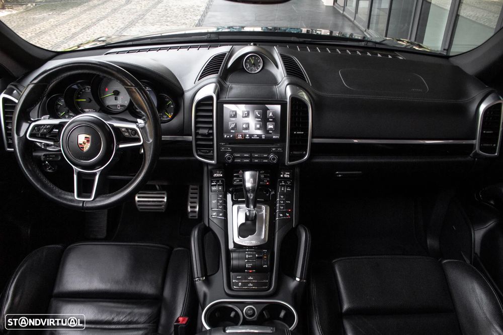 Porsche Cayenne S E-Hybrid - 44