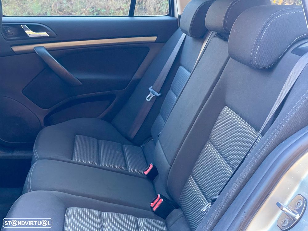 Skoda Octavia Break 1.9 TDi Sportline Pack - 9