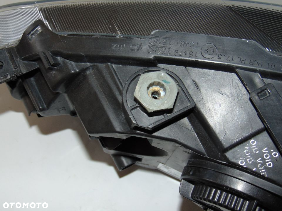 Oryginalna lampa przednia przód prawa 6F1941006A Seat Ibiza 5 V , 17-21r Europa - 15