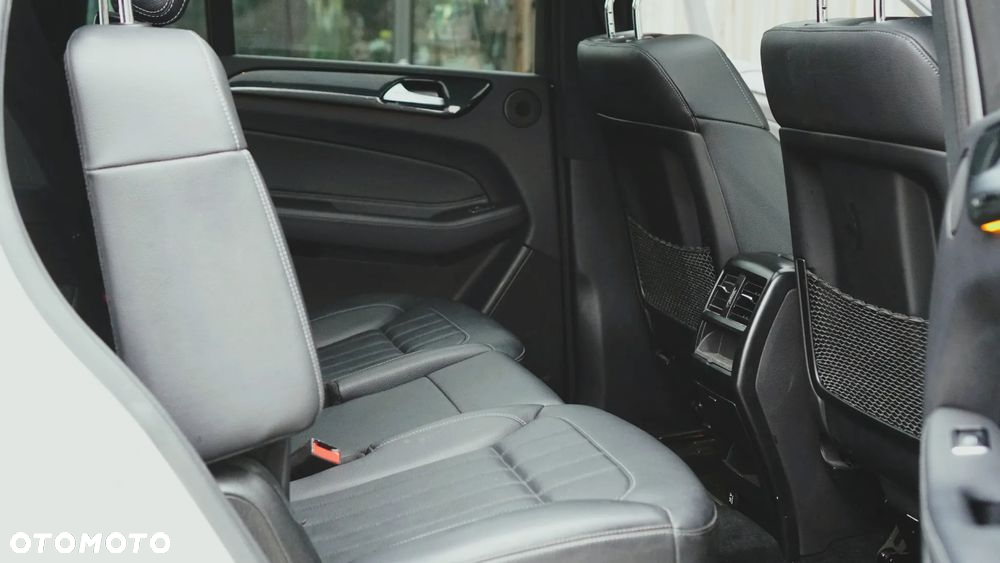 Mercedes-Benz GLS 450 4Matic 9G-TRONIC Exclusive - 24