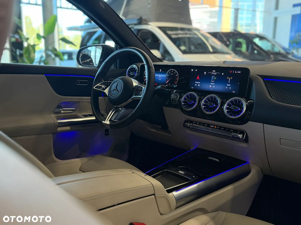 Mercedes-Benz GLA 200 Progressive - 4