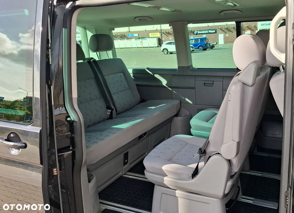 Volkswagen Multivan - 7
