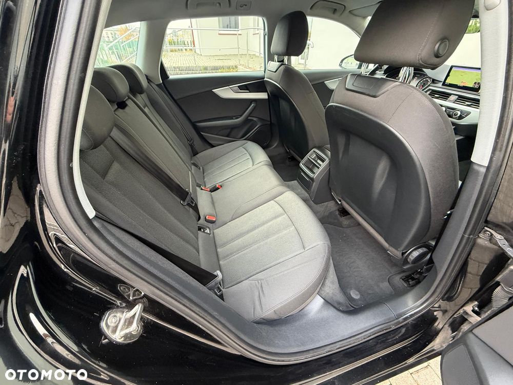 Audi A4 Avant 2.0 TDI S tronic - 14
