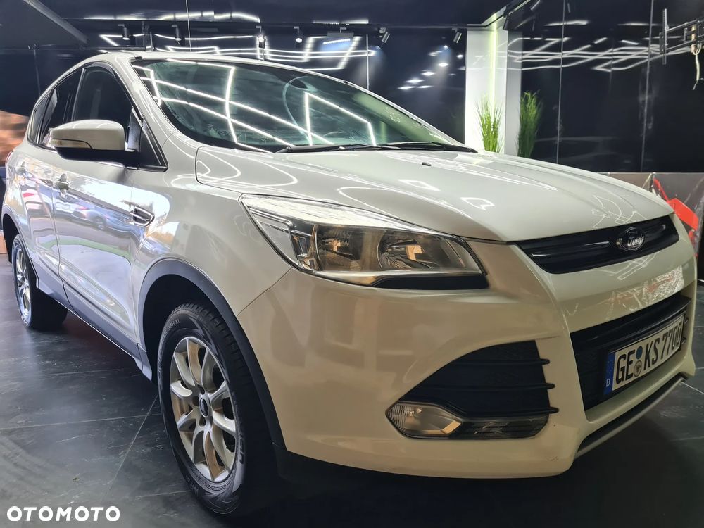 Ford Kuga 2.0 TDCi 2x4 Trend - 2