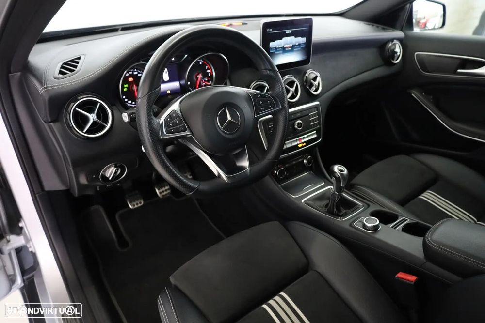Mercedes-Benz GLA 180 Edition 1 - 24