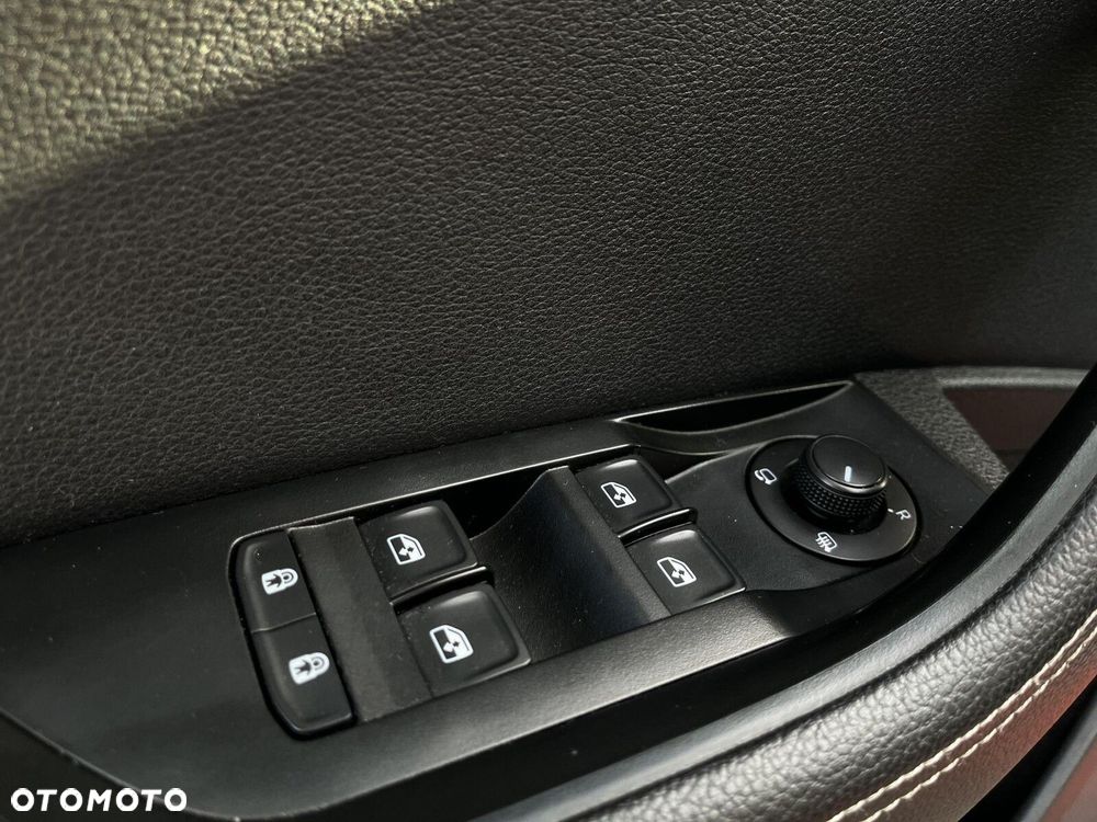 Skoda Superb 2.0 TDI SCR 4x4 Scout DSG - 14