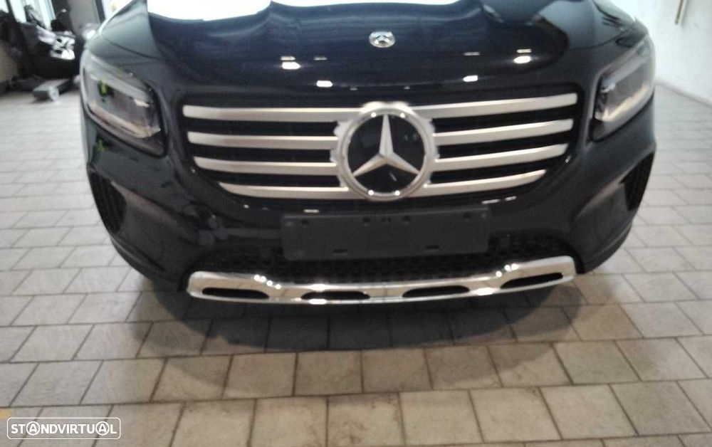 Mercedes-Benz GLB 200 - 10