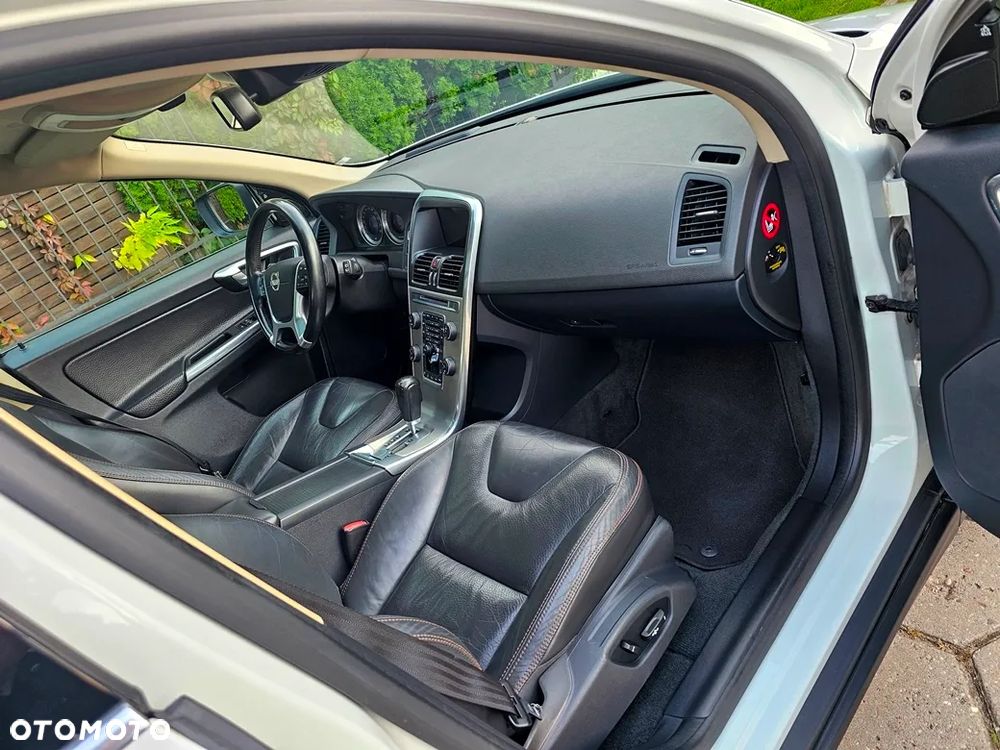 Volvo XC 60 D5 AWD Summum - 24