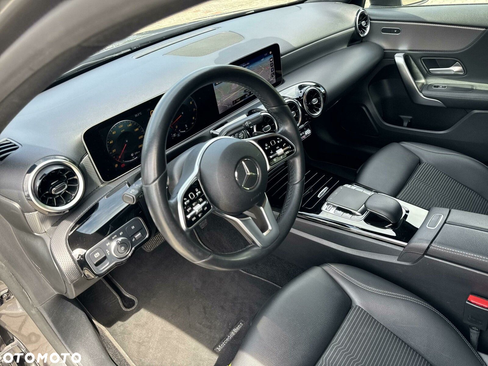 Mercedes-Benz Klasa A 250 Progressive 7G-DCT - 11