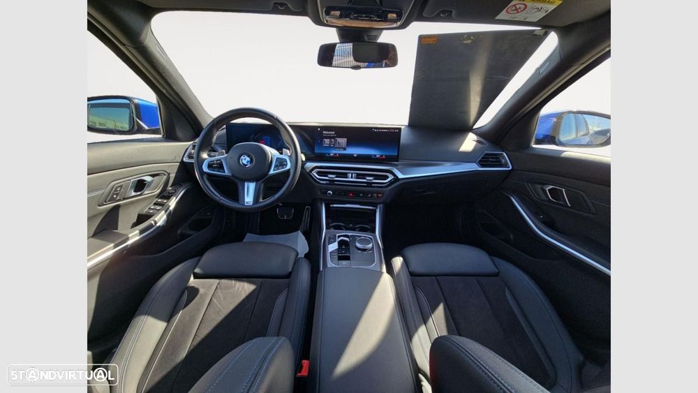BMW 320 d Pack Desportivo M Auto - 11