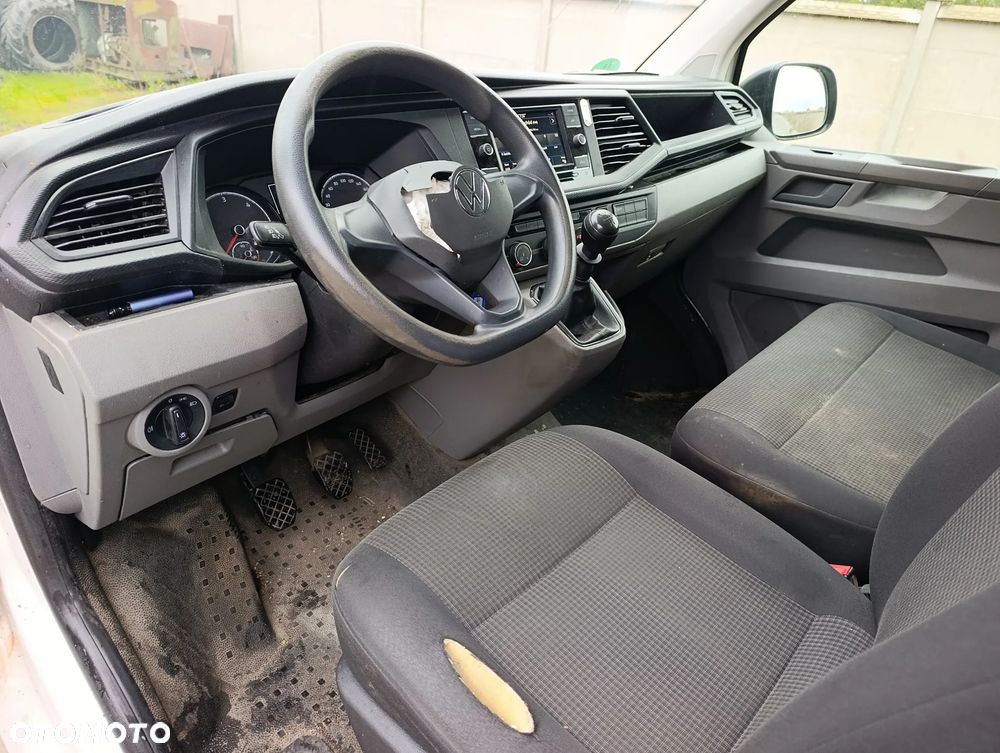 Volkswagen Transporter T6.1 - 14