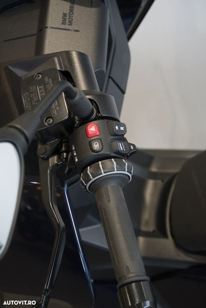 BMW CE 04 - 11