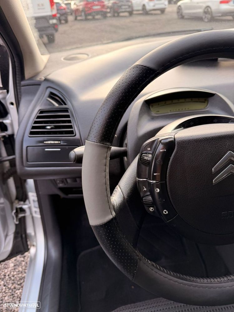 Citroën C4 1.4 16V VTR Pack - 25