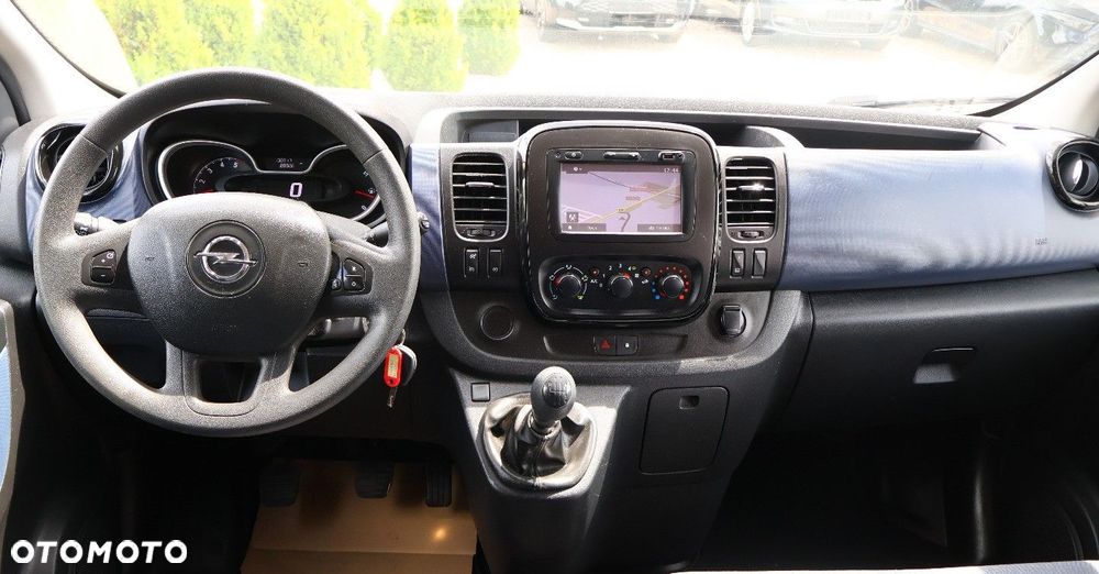 Opel Vivaro - 12