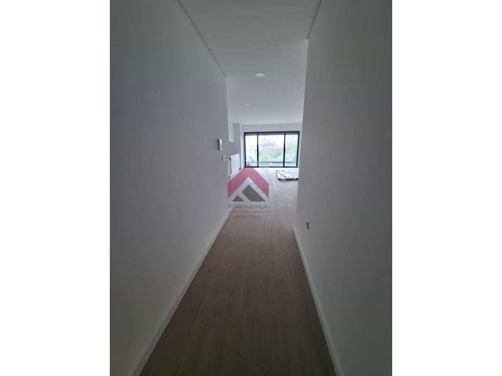 Apartamento T2 + 1 com varanda em Esgueira, Aveiro - Grande imagem: 5/39