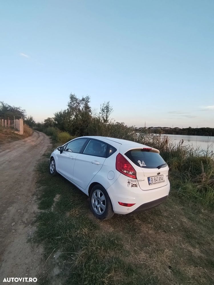 Ford Fiesta - 4