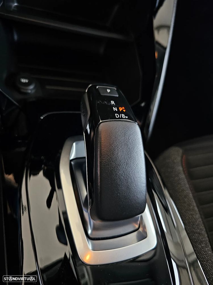 Peugeot e-208 Active Pack - 28