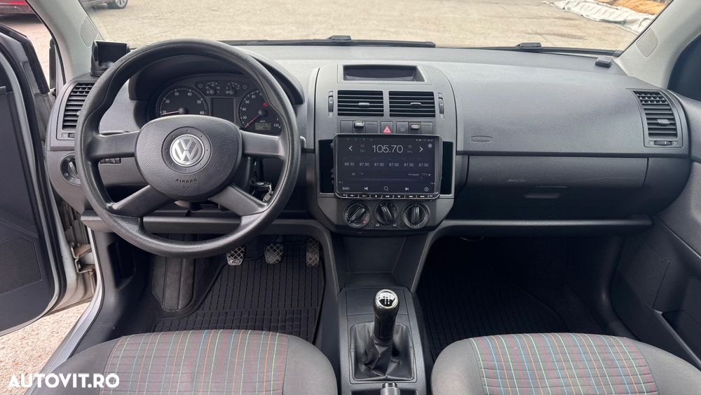 Volkswagen Polo 1.2 Attractive - 9