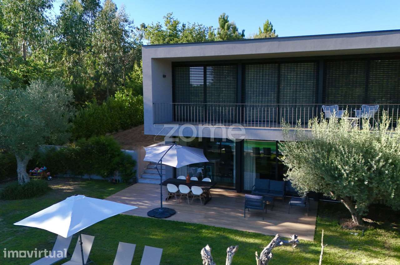 Moradia T3 de Gaveto com Piscina e 800m2 de Terreno | Seide, Famali... - Grande imagem: 5/60