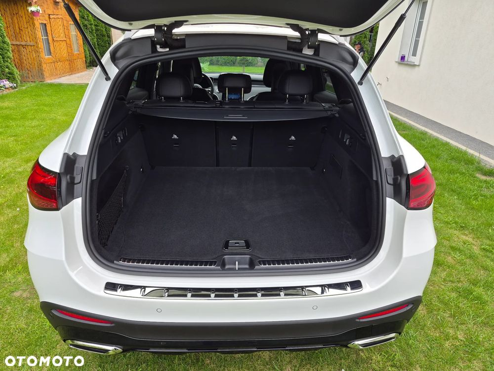 Mercedes-Benz GLC - 21