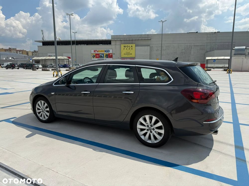 Opel Astra 1.4 T Cosmo - 5