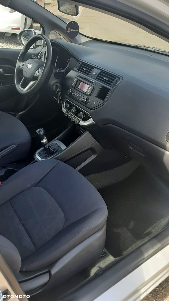 Kia Rio 1.2 Attract - 15