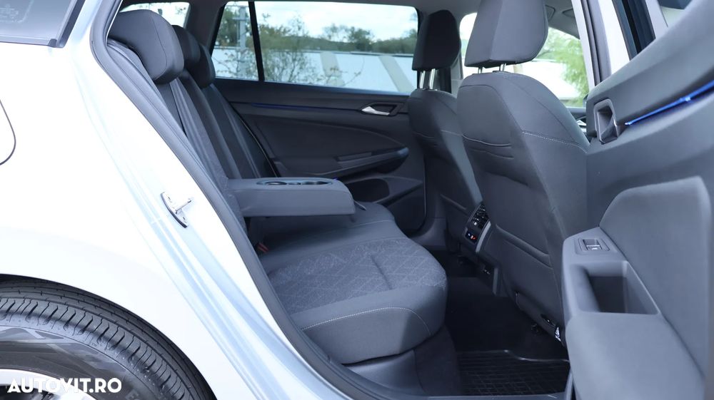 Volkswagen Golf 2.0 TDI 115CP DSG Style - 10