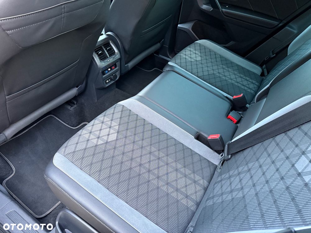 Volkswagen Tiguan 1.5 TSI OPF DSG R-Line - 39