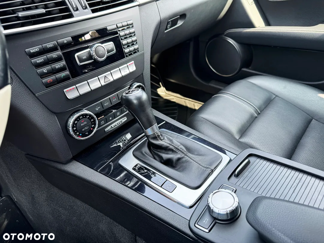Mercedes-Benz Klasa C 300 T CDI 4Matic 7G-TRONIC Avantgarde Edition - 28