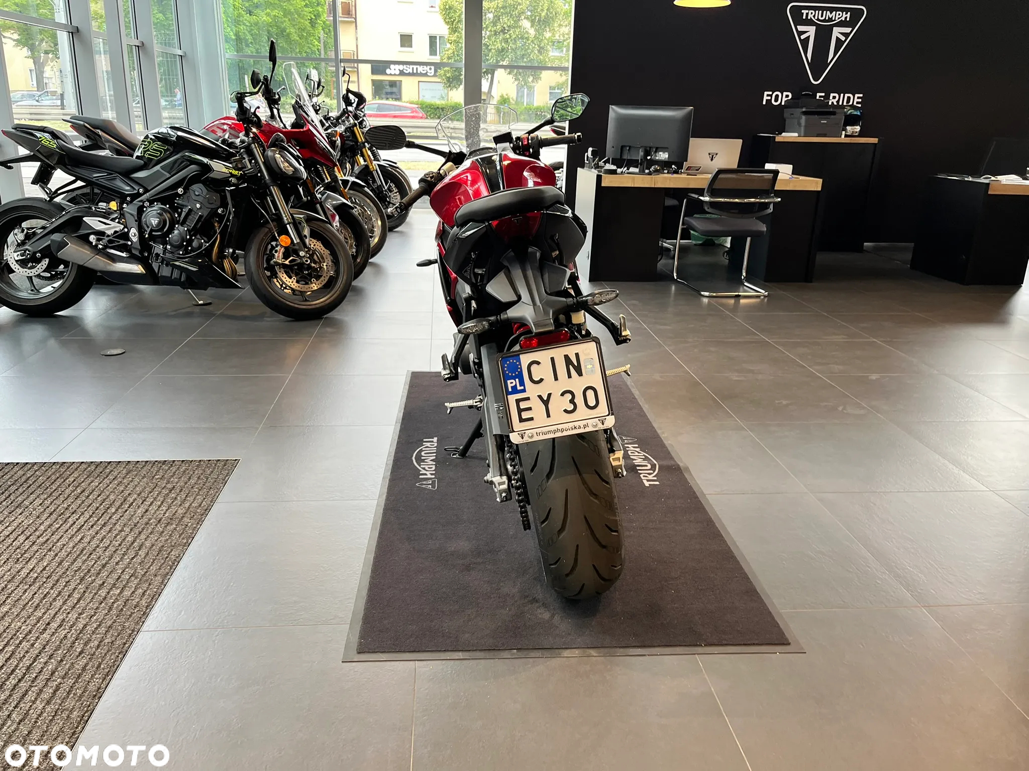 Triumph Daytona - 4