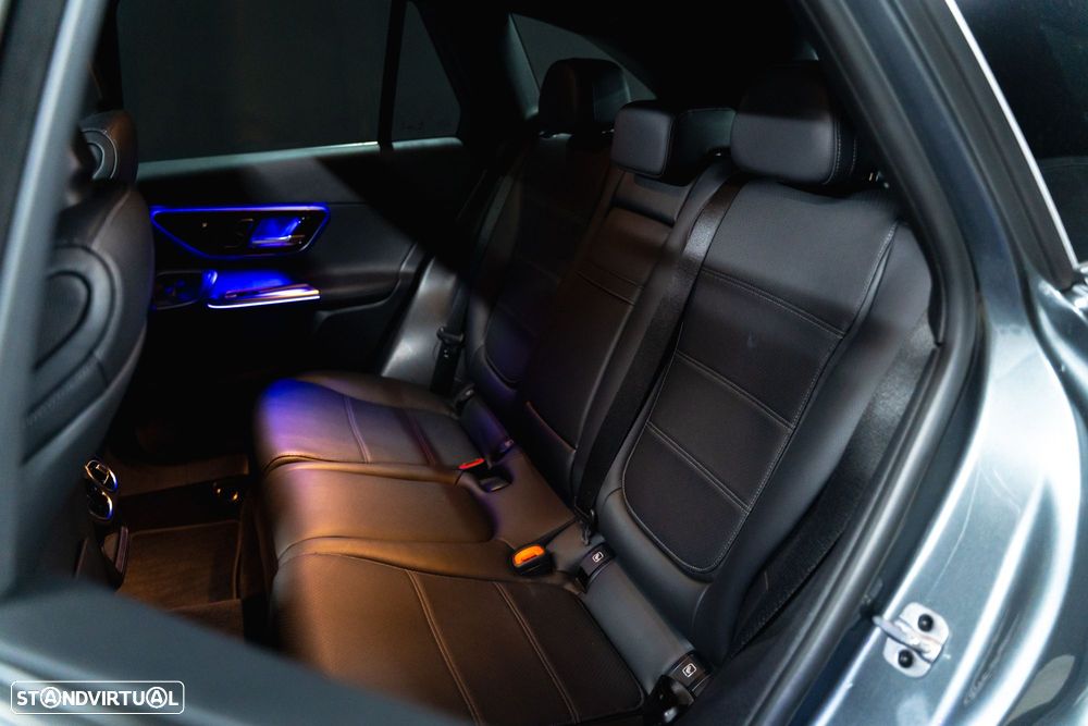 Mercedes-Benz GLC 300 e 4Matic 9G-TRONIC Avantgarde Advanced - 14