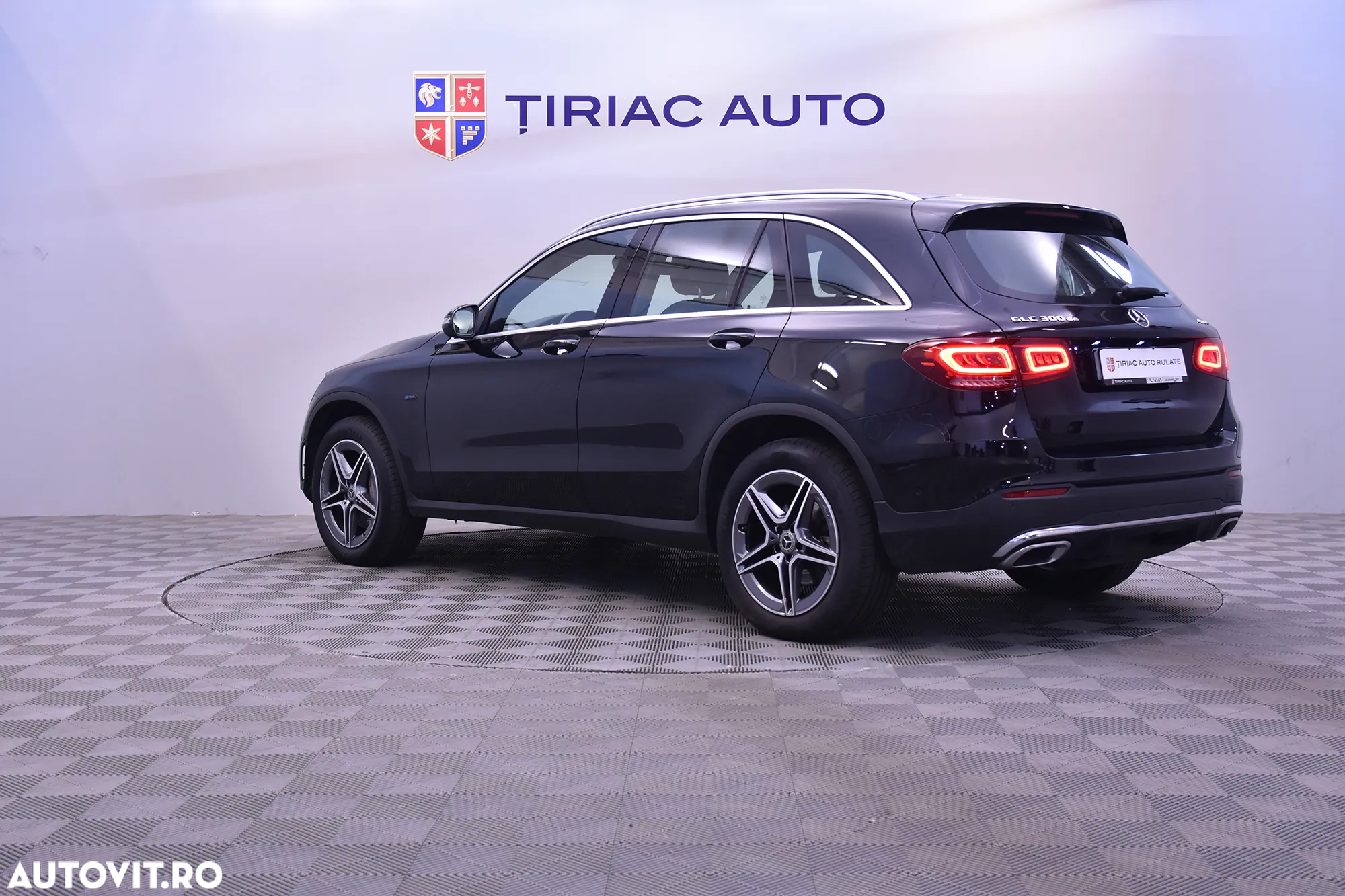 Mercedes-Benz GLC 300 de 4Matic 9G-TRONIC AMG Line - 3
