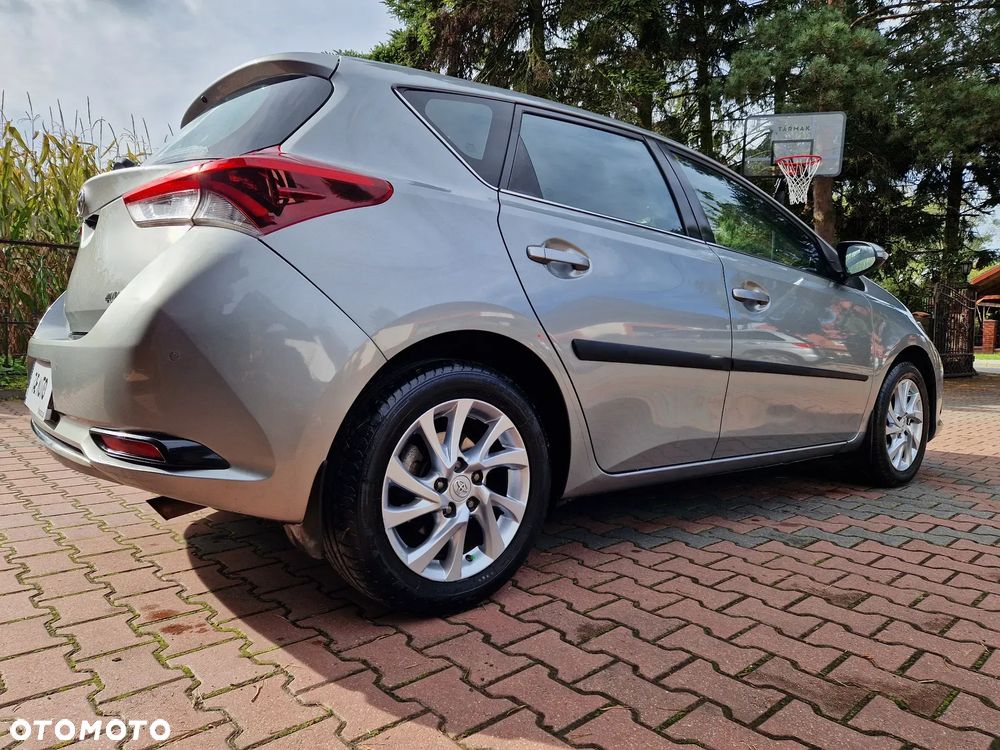 Toyota Auris 1.6 Comfort - 9