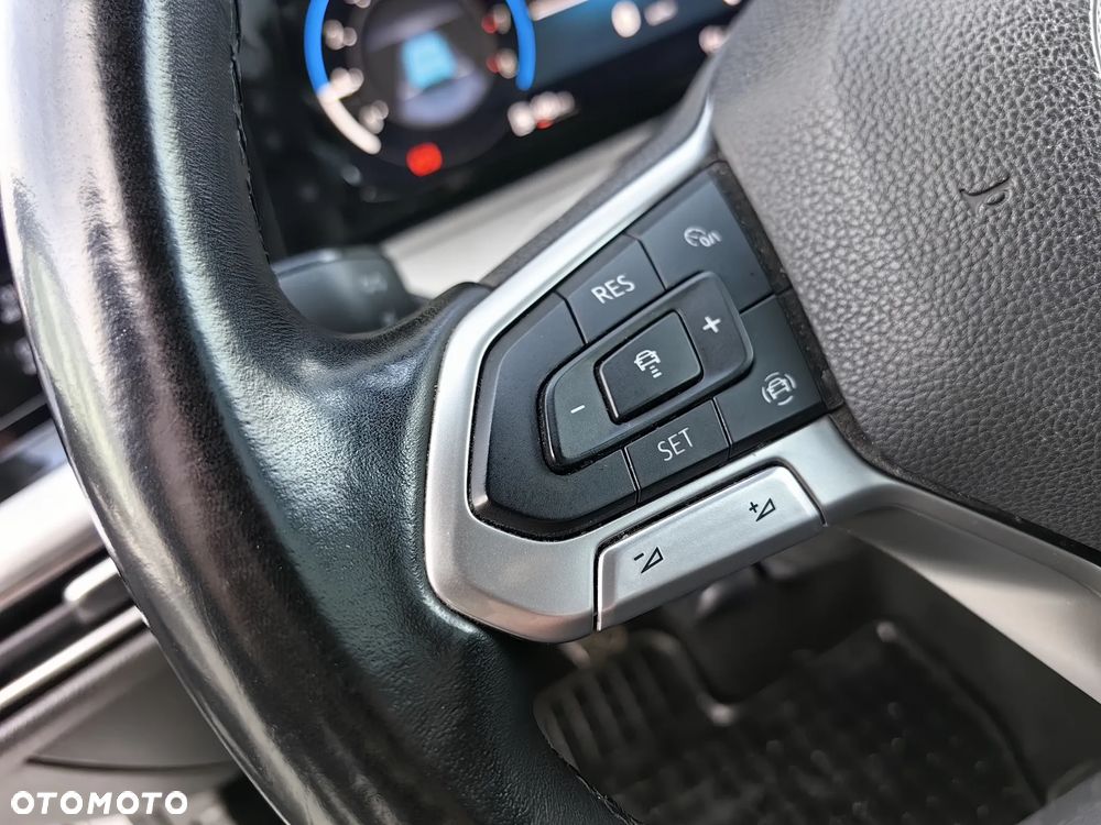 Volkswagen Golf Variant 1.5 TSI BMT Highline - 12