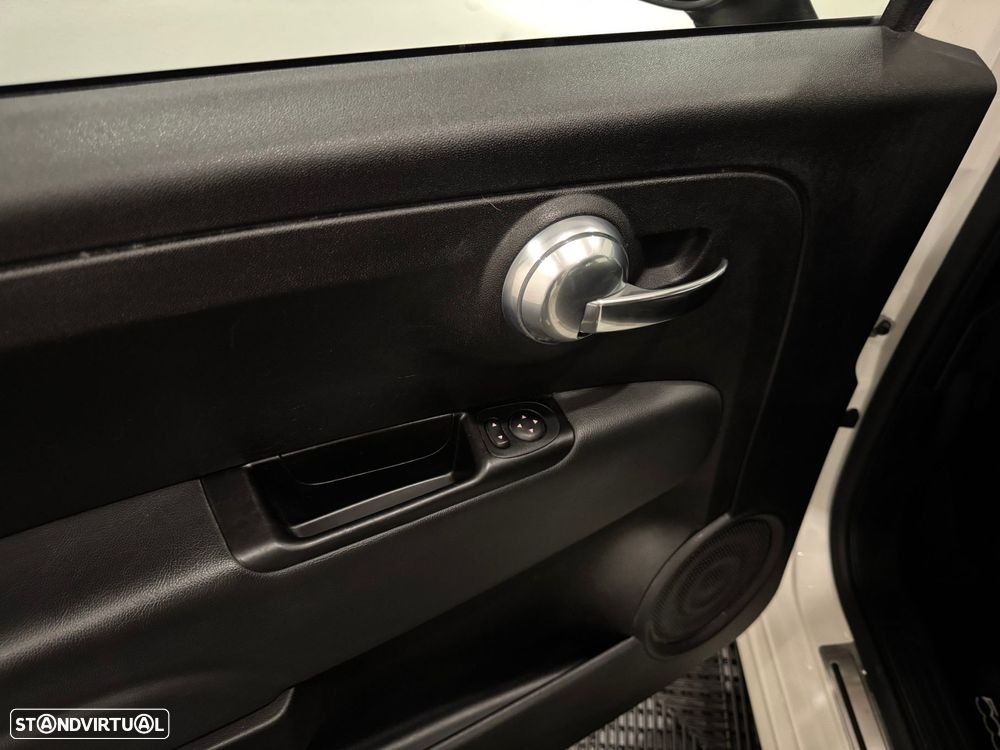 Fiat 500 1.0 Hybrid Connect - 43