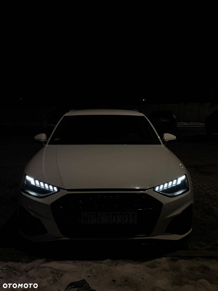 Audi A4 Avant 35 TDI S tronic - 12